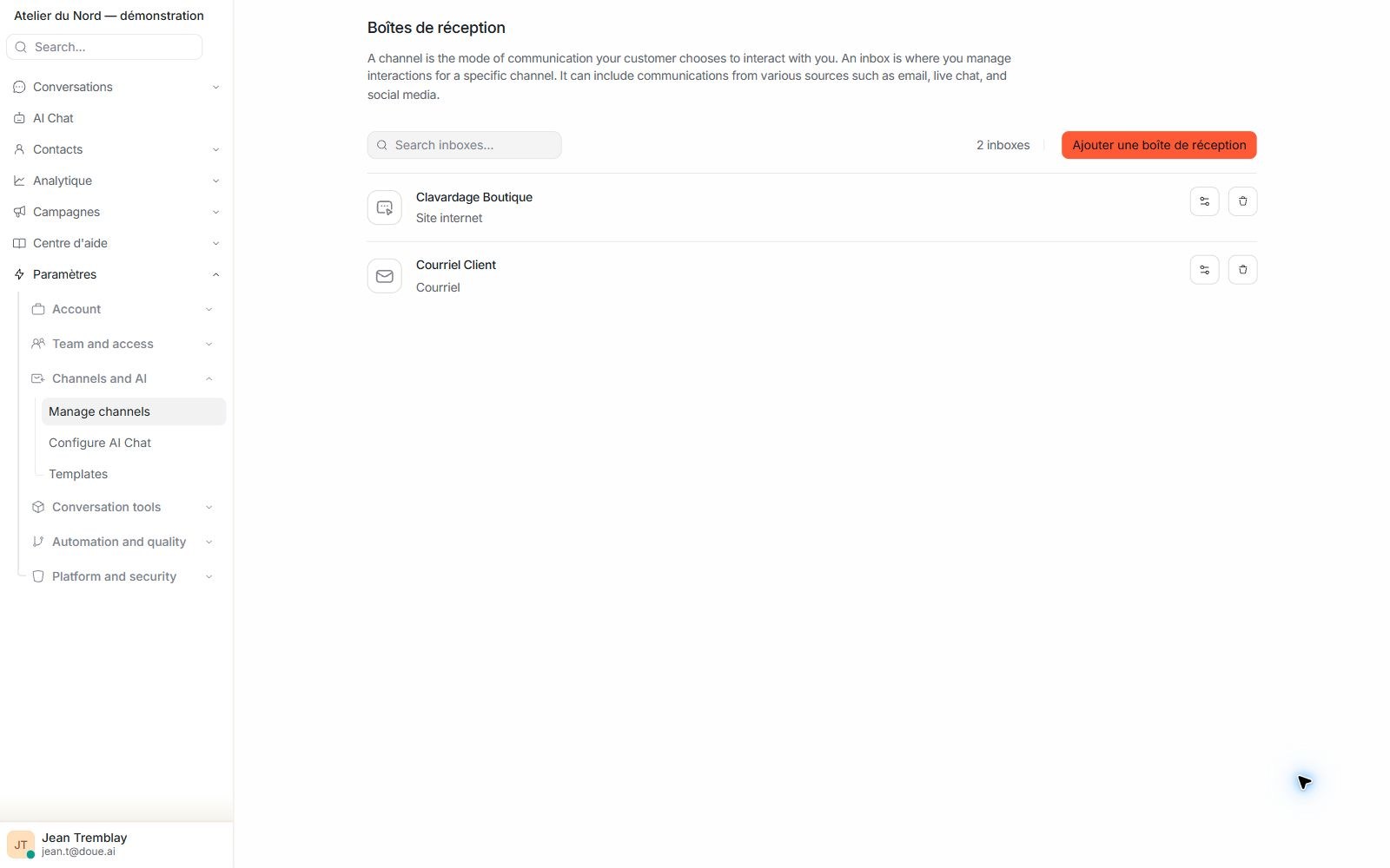 Réglages doue montrant une boîte de clavardage Web et une boîte courriel configurées pour un compte de démonstration.